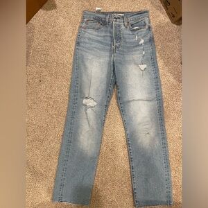 Levi size 28 straight leg jeans